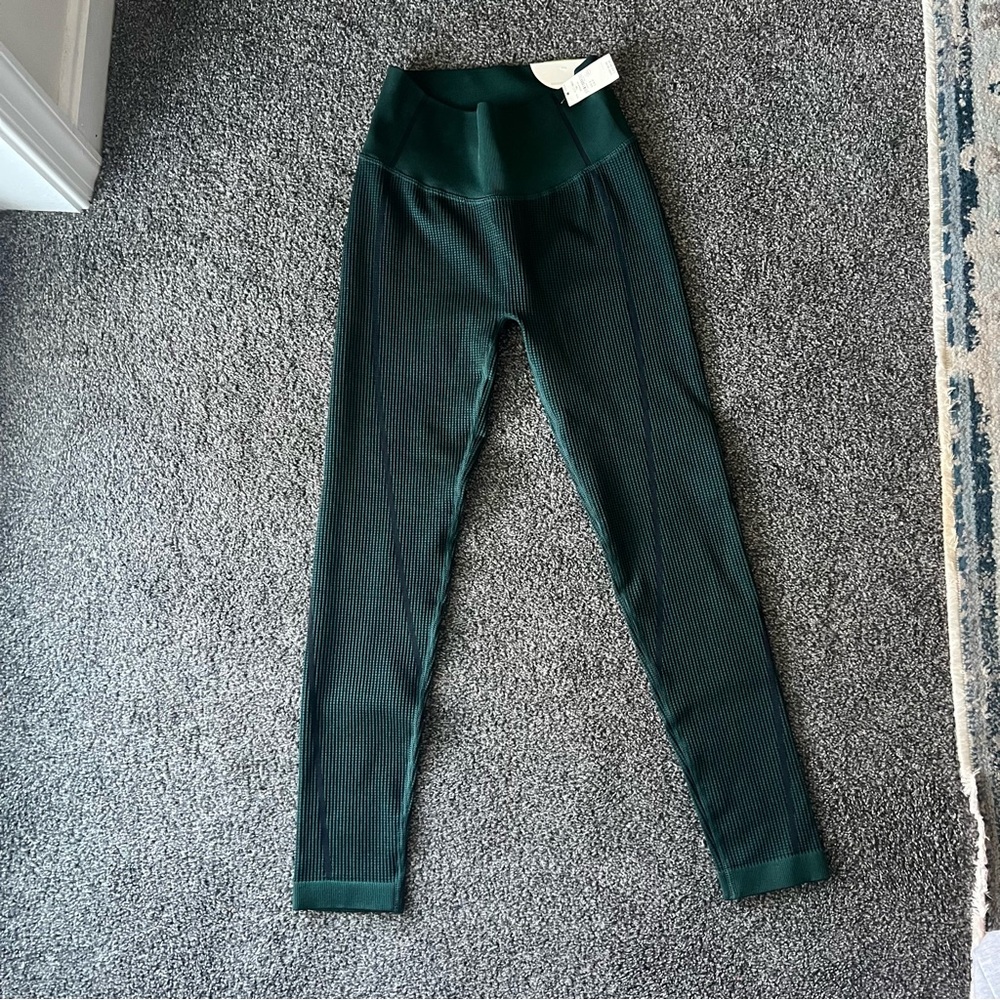 Offline by aerie Textured Leggings - Forest Green - Picture 3 of 7